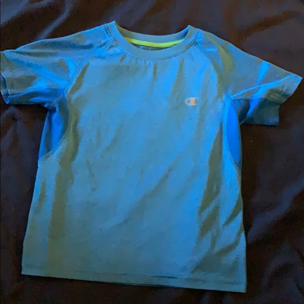 Champion t-shirt